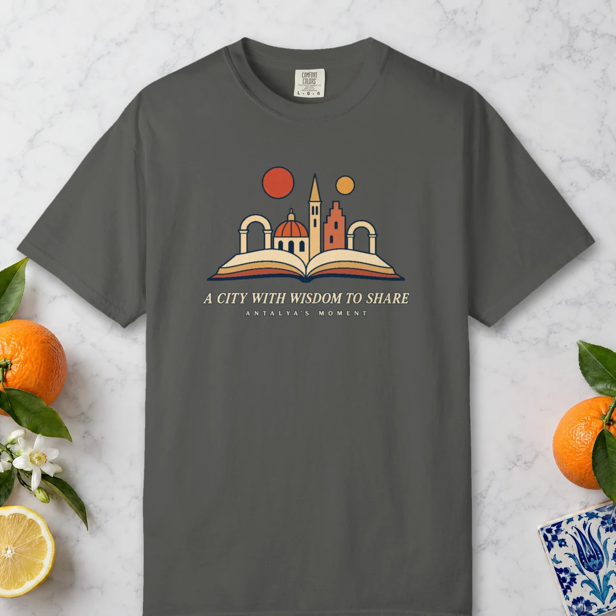 A City with Wisdom to Share Night Tee in Pepper, front view