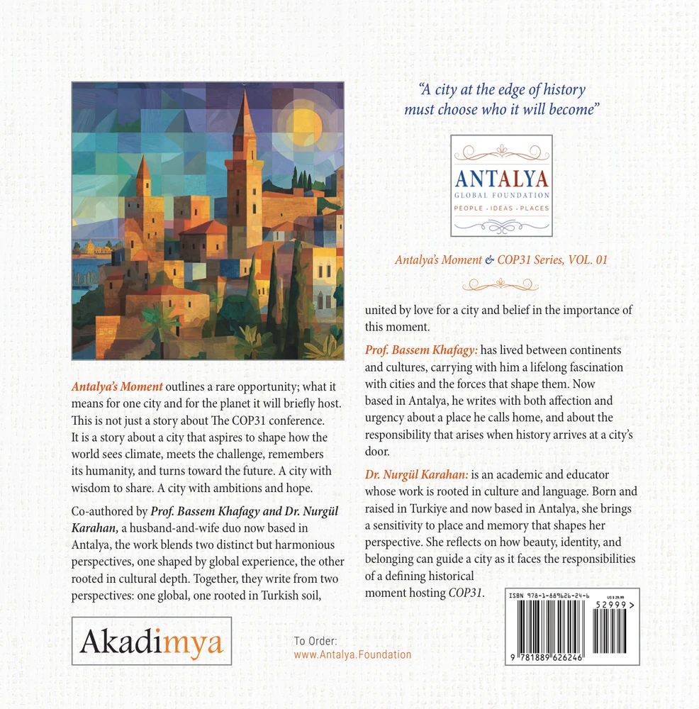 Back cover of Antalya's Moment